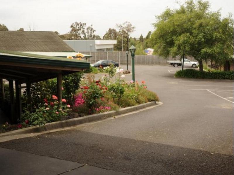 Farnham Court Motel And Restaurant Morwell Dış mekan fotoğraf