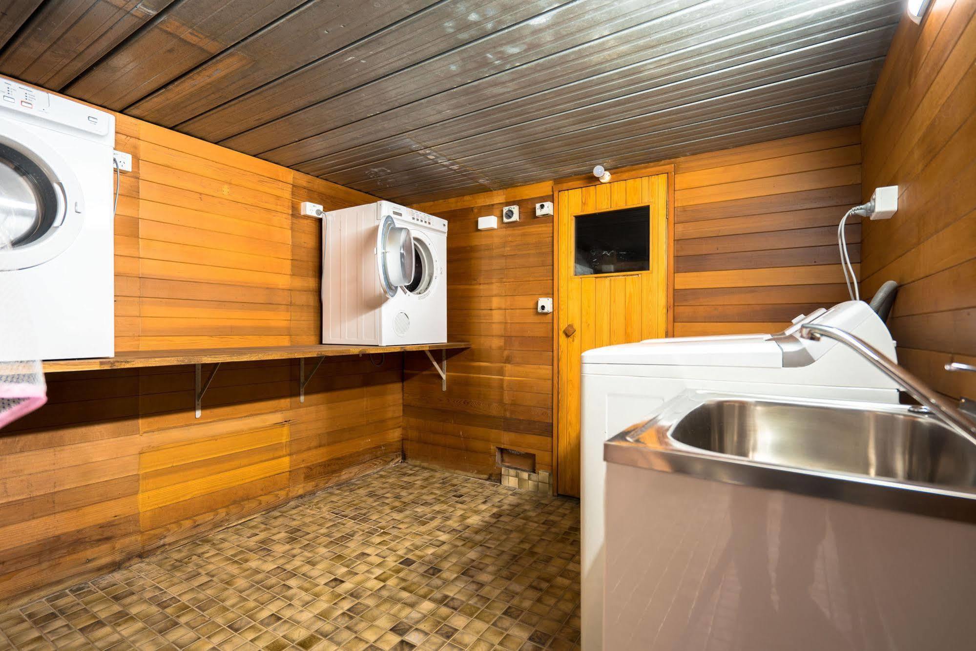 Farnham Court Motel And Restaurant Morwell Dış mekan fotoğraf